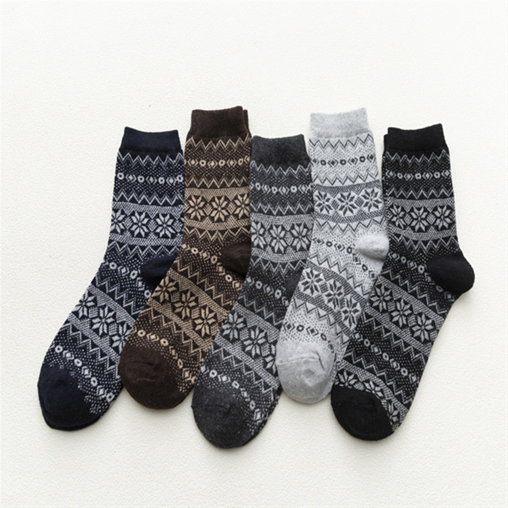 HSS Brand 5 Pairs Winter Men&#39;s Socks Thicken Sheep&#39;s Wool Socks Warm Men Retro Style Colorful Fashion Man Socks For Snow boots