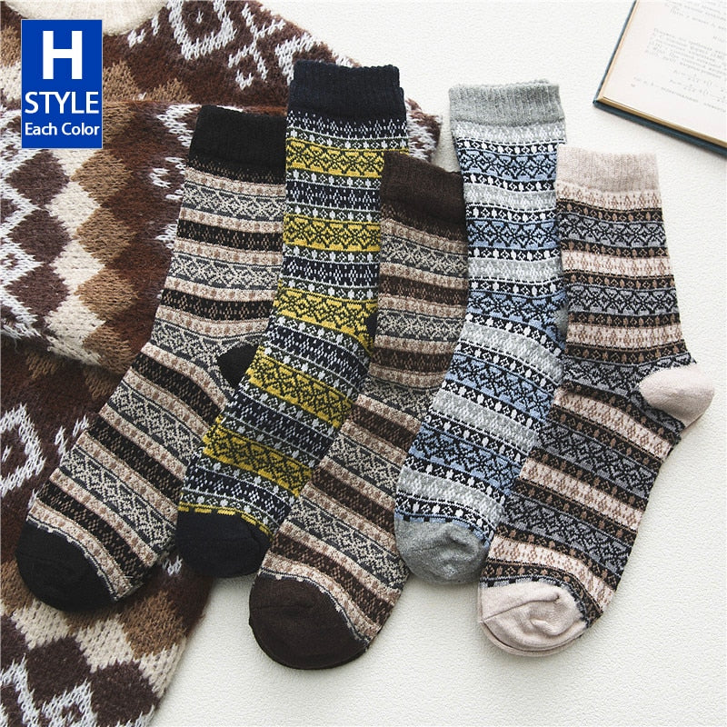 HSS Brand 5 Pairs Winter Men&#39;s Socks Thicken Sheep&#39;s Wool Socks Warm Men Retro Style Colorful Fashion Man Socks For Snow boots