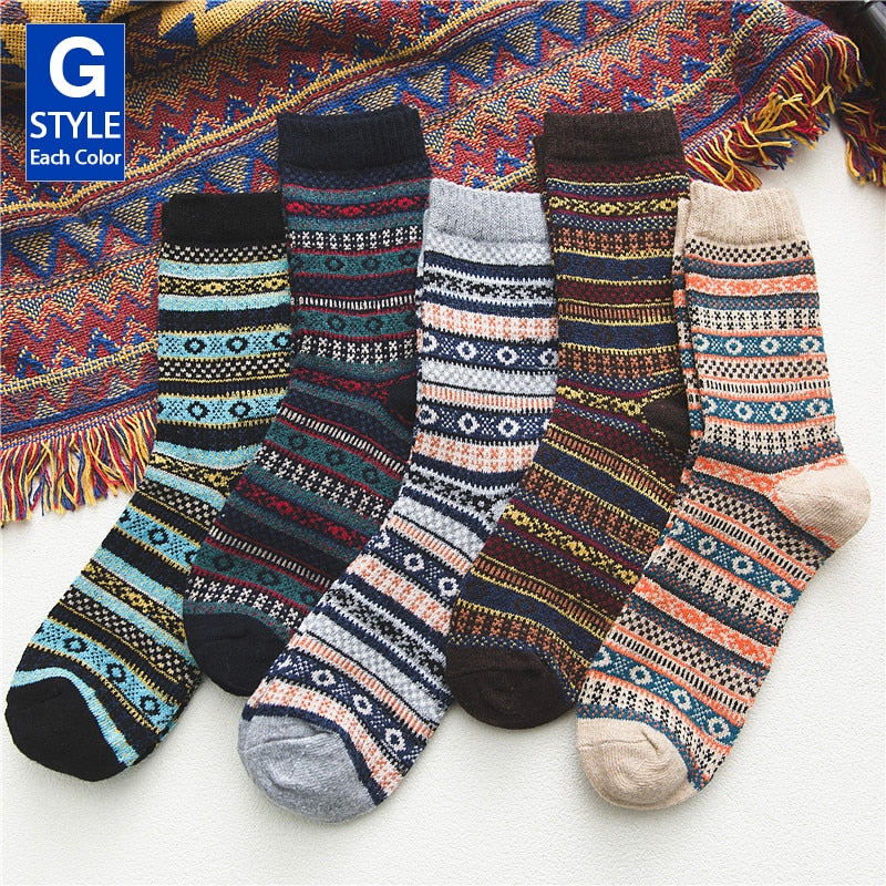 HSS Brand 5 Pairs Winter Men&#39;s Socks Thicken Sheep&#39;s Wool Socks Warm Men Retro Style Colorful Fashion Man Socks For Snow boots