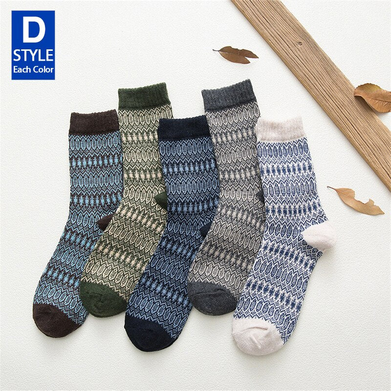 HSS Brand 5 Pairs Winter Men&#39;s Socks Thicken Sheep&#39;s Wool Socks Warm Men Retro Style Colorful Fashion Man Socks For Snow boots