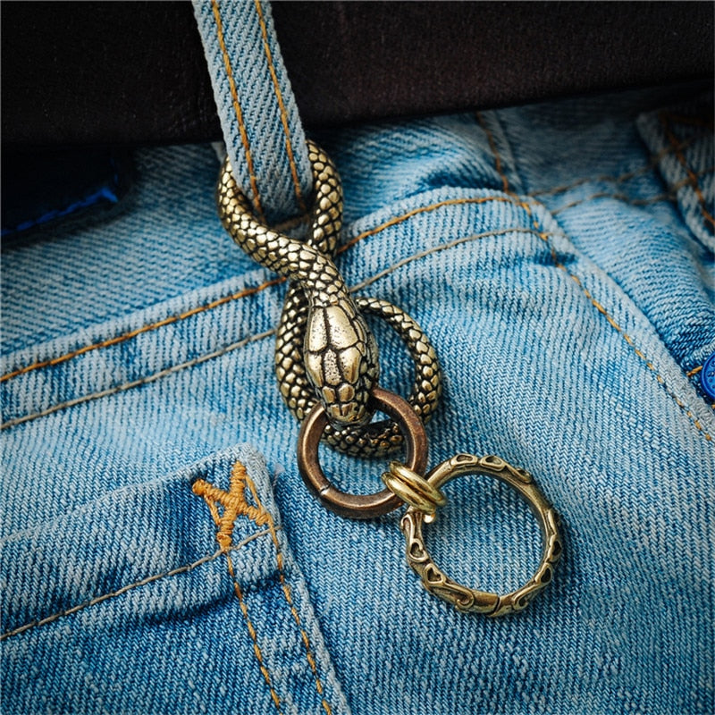 Handmade Pure Copper Zodiac Snake Keychains Pendants Vintage Brass Animal Python Waist Buckle Punk Men Women Car Key Chain Rings