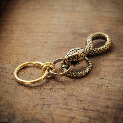 Handmade Pure Copper Zodiac Snake Keychains Pendants Vintage Brass Animal Python Waist Buckle Punk Men Women Car Key Chain Rings