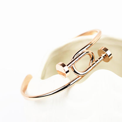 The oval opening design Super beautiful Non-mainstream exaggerated personality open bangle bracelet plated rose gold plated