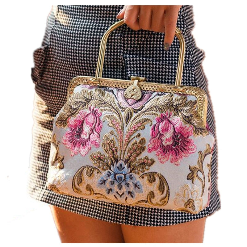 Women Evening Bags and Clutches Vintage Handbag for Woman Wristlet Clutch Crossbody Bag Flower Wedding Purse Bags Top Handle