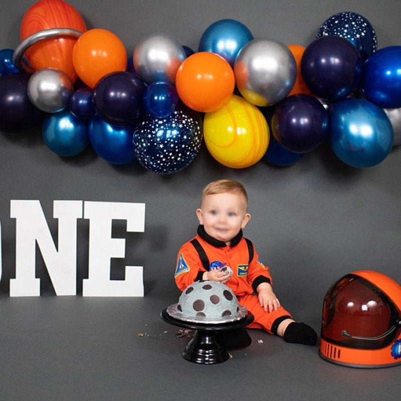 Outer Space Astronaut  Galaxy Themed Balloon Garland Kit Chrome Silver Astronaut Roket Balloon Arch Themed Boys&#39; Birthday Party