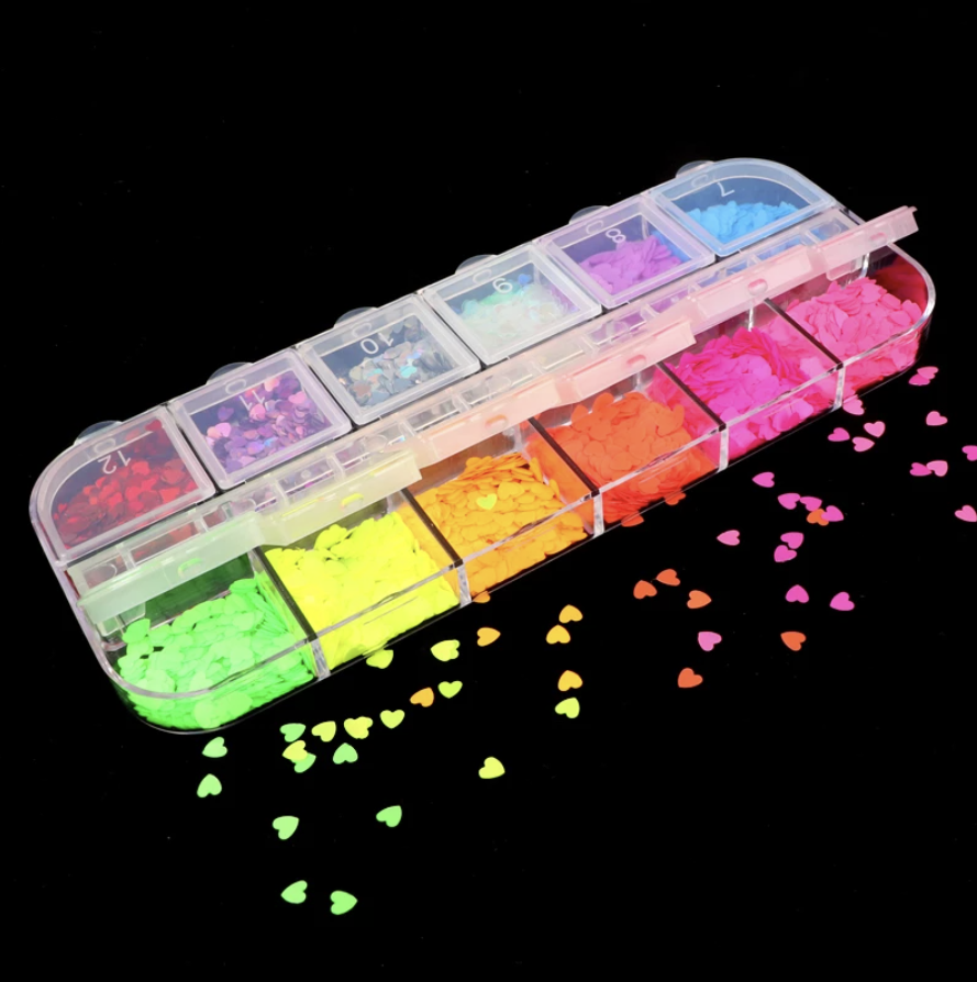 Glitter - Neon (Glow in the dark) Heart (Set of 12 Grids)