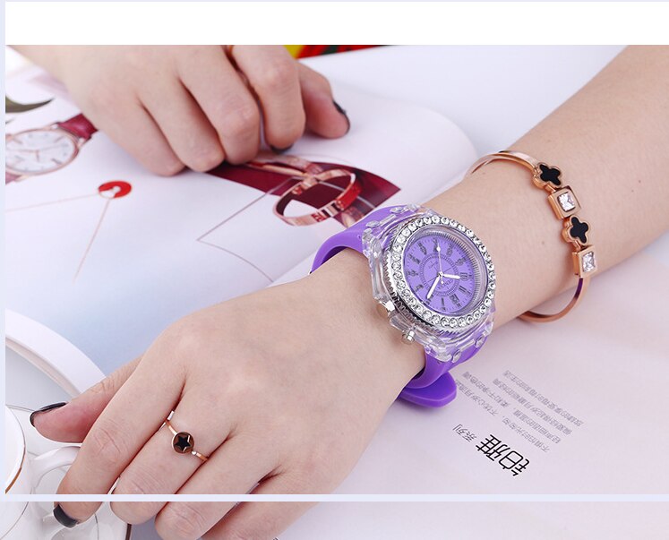 Women Flash Luminous Personalized Rhinestone Led Watch Trends Students Lovers Jellies Woman Men&#39;s Watches Light Wrist Watch