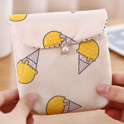 Portable Tampon Storage Bag Large Capacity Cute Women Sanitary Storage Bag Credit Card Earphone Data Cables Makeup Organizer