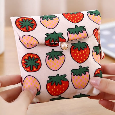 Portable Tampon Storage Bag Large Capacity Cute Women Sanitary Storage Bag Credit Card Earphone Data Cables Makeup Organizer