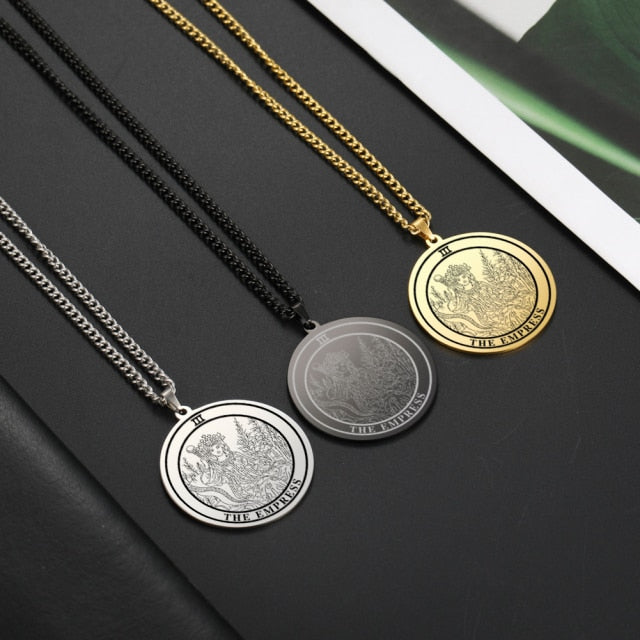 LIKGREAT Vintage Round Tarot Card Necklace The Major Arcana Pagan Astrology Amulet Pendants Aesthetic Stainless Steel Jewelry